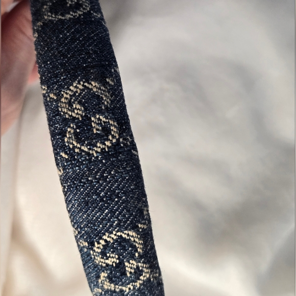 Gucci GG Canvas Headband EUC - Picture 6 of 7